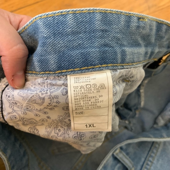 Shein high waisted denim shorts - Picture 4 of 4